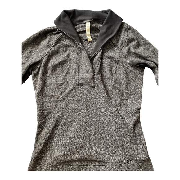 #103, Lululemon gray/ black tweed long sleeve 3/4 zip pullover top, size 10 - Picture 2 of 5